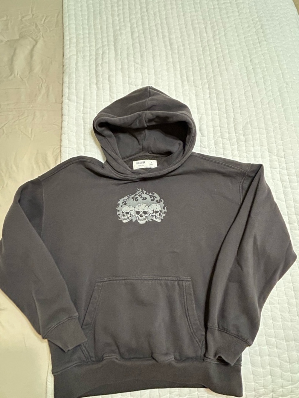 Hollister Black Hoodie with Gray Skull Graphic